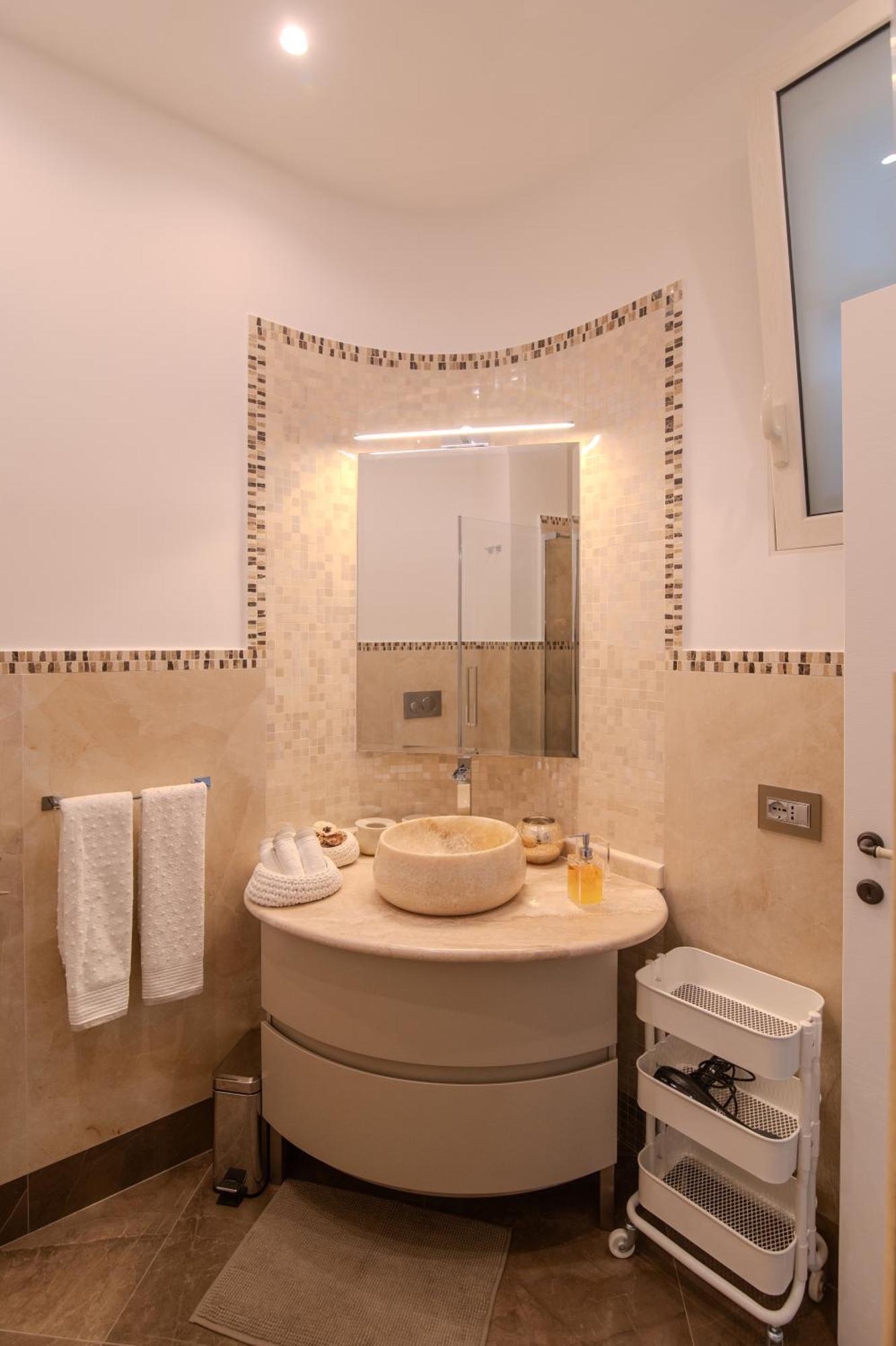 La Chicca Sicily Holiday House คาสเตลโมลา ภายนอก รูปภาพ