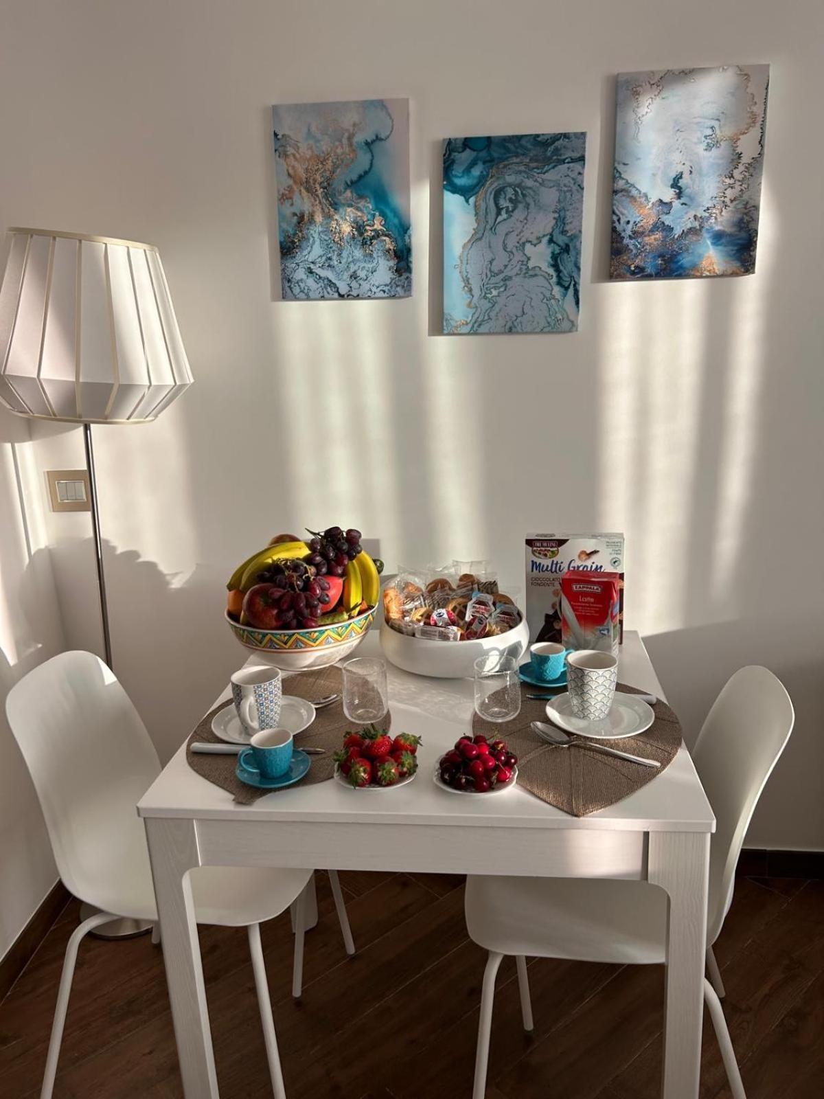 La Chicca Sicily Holiday House คาสเตลโมลา ภายนอก รูปภาพ
